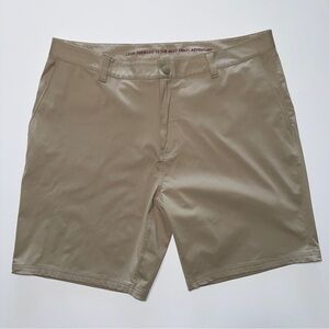 Rhone Men’s Commuter Shorts 9” inseam Size 38 Khaki